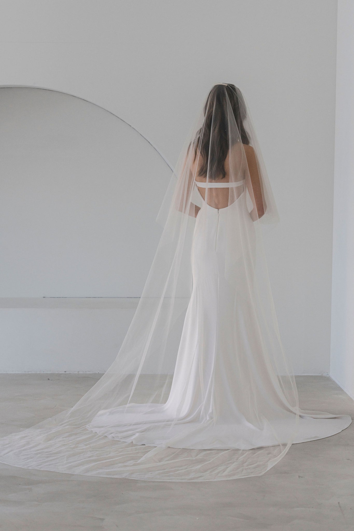 Milla II Sparkle Veil