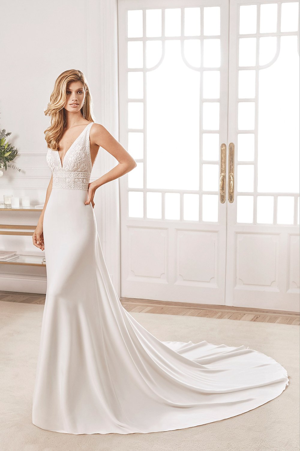 Nayira - Sample Gown, Online Sample Sale, Aire Barcelona - Sample Gown - Eternal Bridal