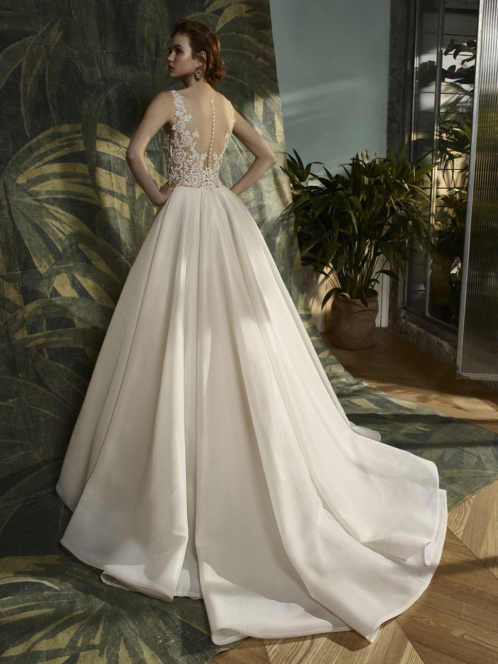 Krystal Blue by Enzoani Sample Gown Eternal Bridal