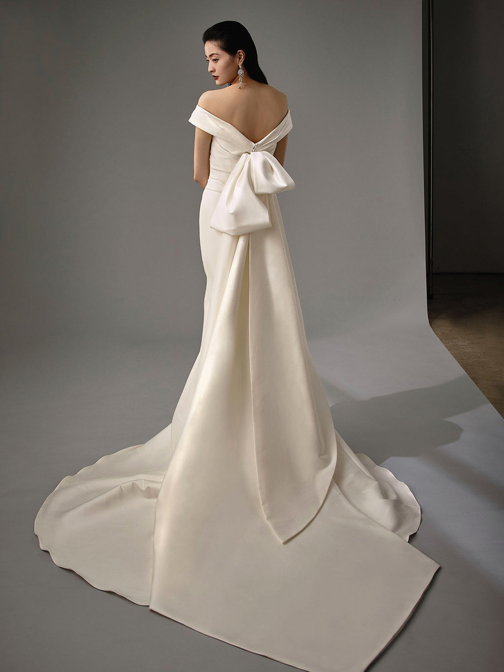 Marla - Blue by Enzoani Wedding Dress | Eternal Bridal