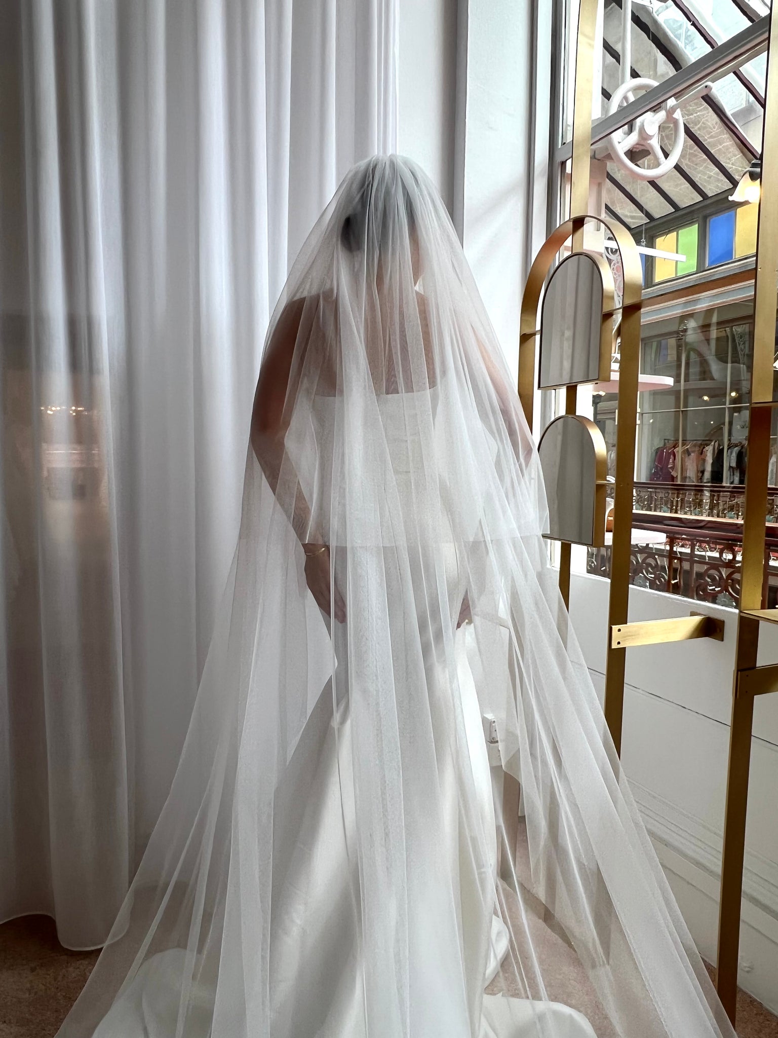 Clara II Soft Veil