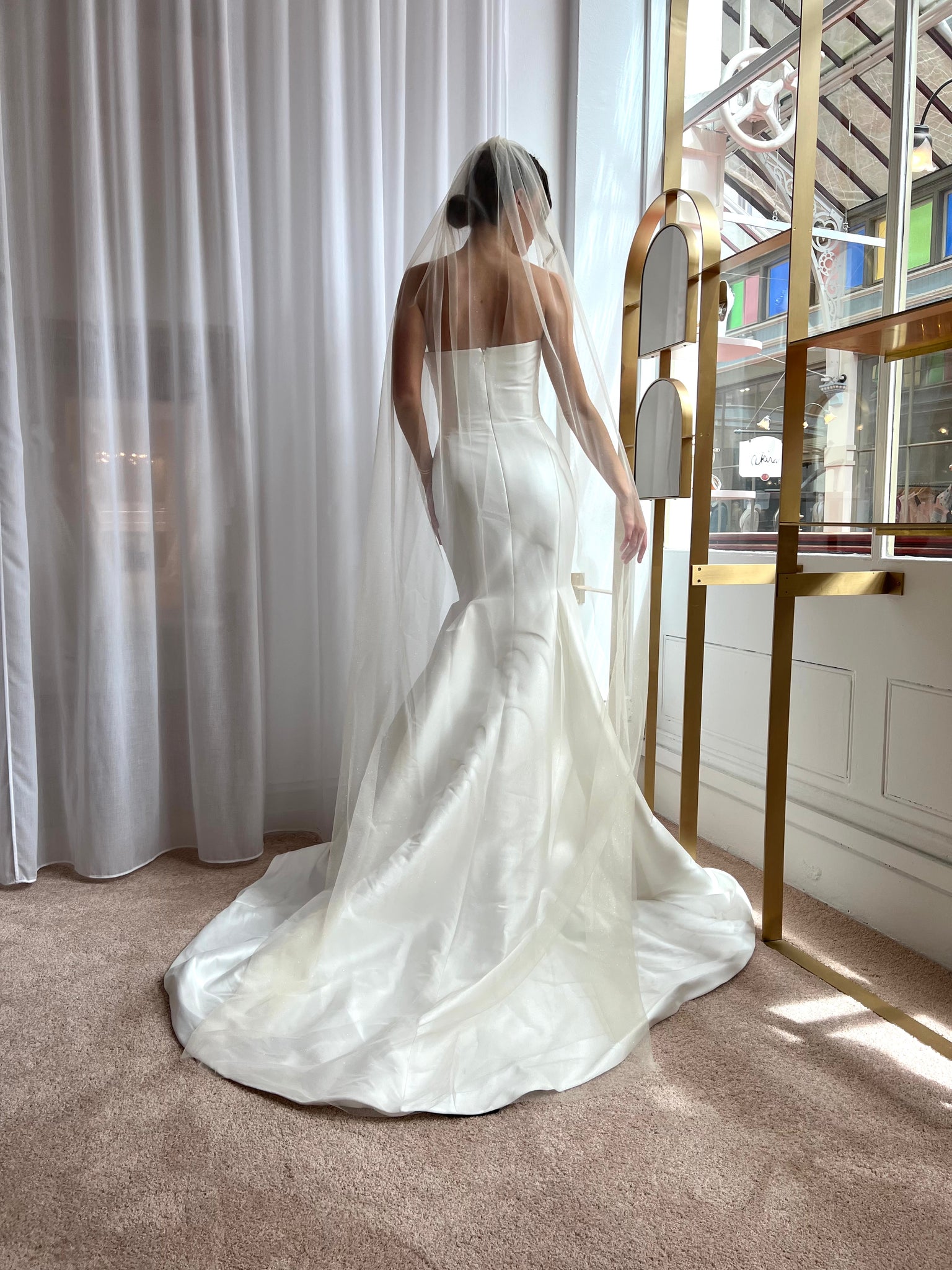 Cora I Sparkle Veil